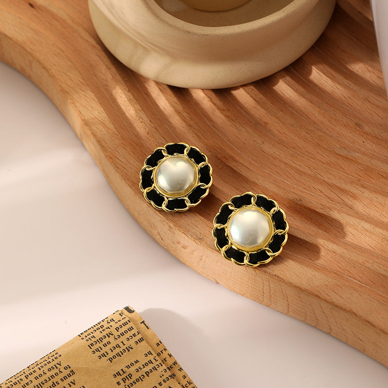 Elegant Pearl Earrings