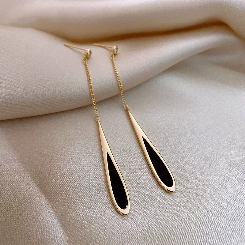Midnight Teardrop Dangle Earrings
