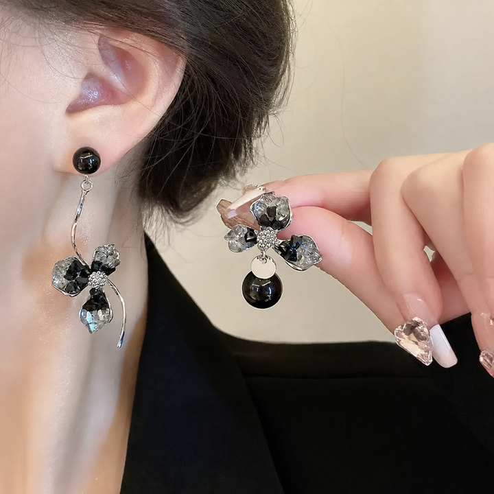 Velisse Shadow Petal Earrings