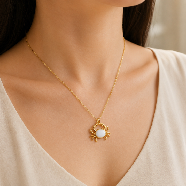 EMERALD CRAB NECKLACE