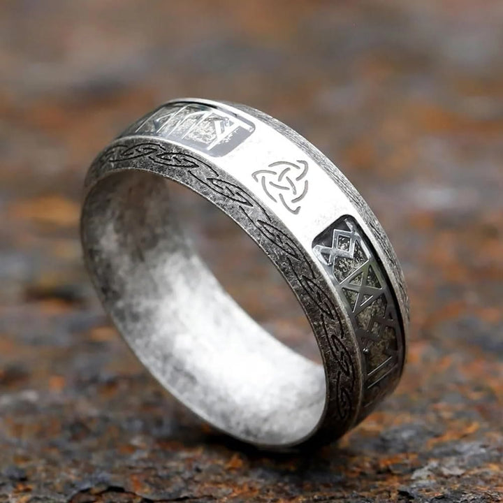 Celtic Triquetra Knot Ring