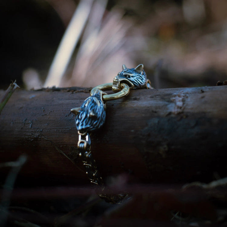 WorldNorse Nordic Geri And Freki Wolves Bracelet
