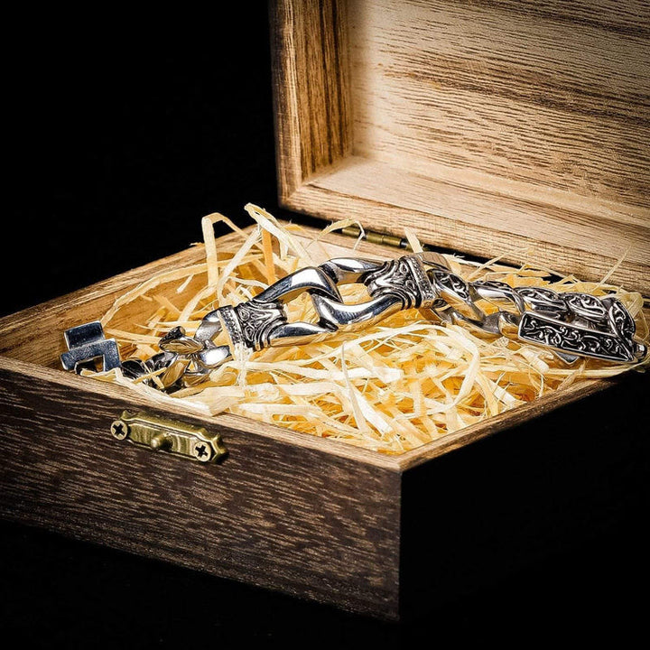 WorldNorse Retro Totem Celtic Knot Chunky Curb Link Bracelet