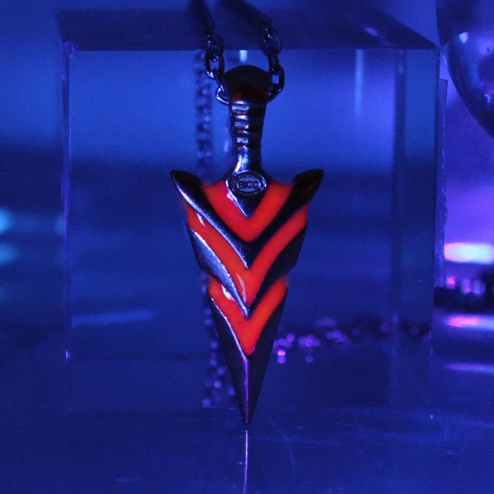 WorldNorse Glow In The Dark Arrowhead Necklace