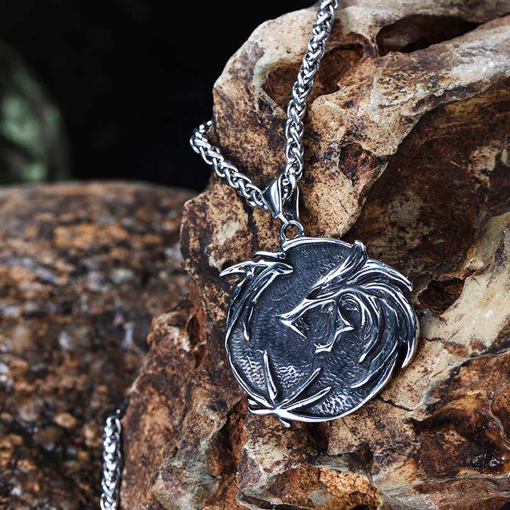 WorldNorse The Medallions Stainless Steel Wolf Necklace