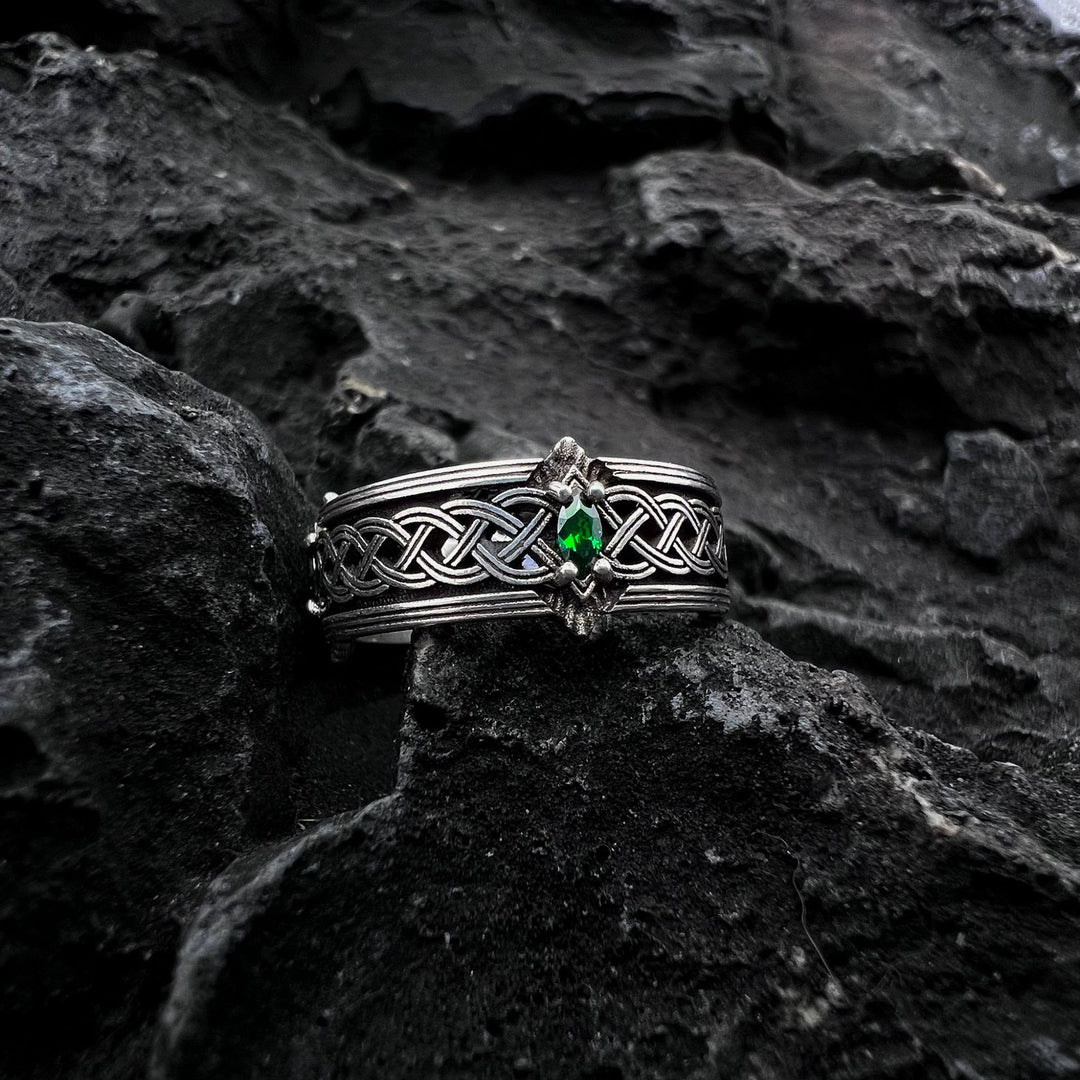 Handcrafted 925 Silver Green Gemstone Celtic Ring