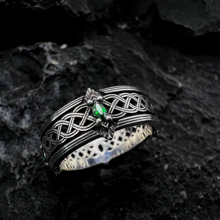 Handcrafted 925 Silver Green Gemstone Celtic Ring