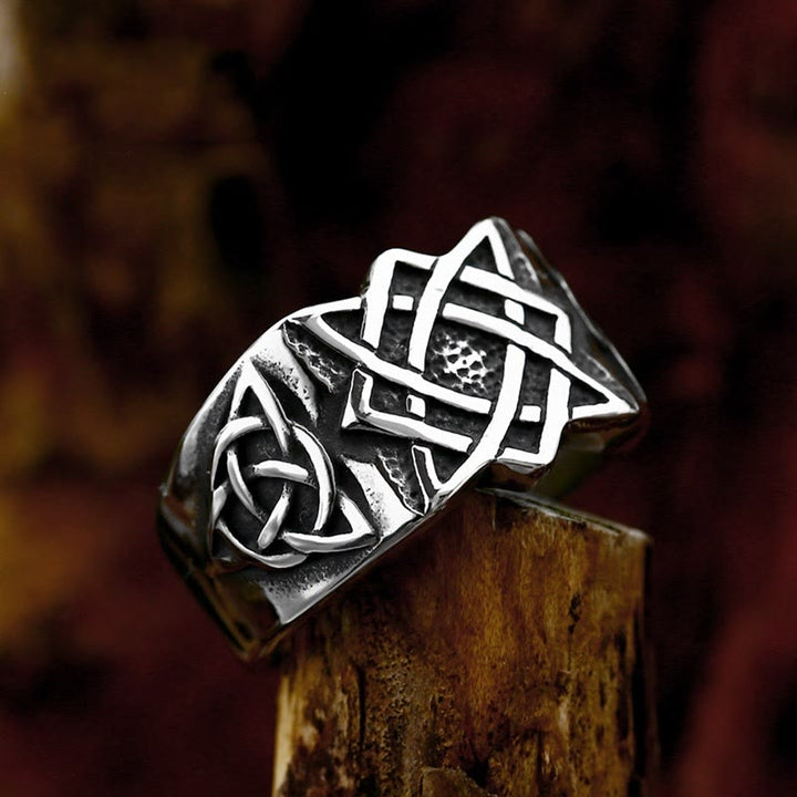 Men Triquetra Biker Ring