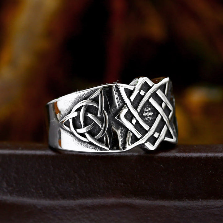 Men Triquetra Biker Ring