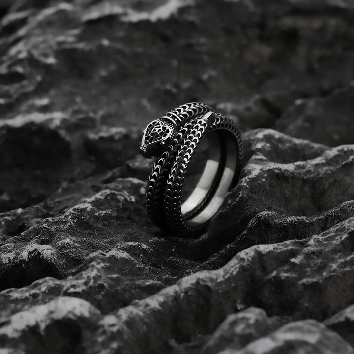 Snake King Titanium Steel Coil Ring