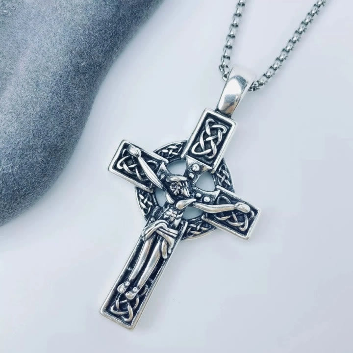 Christianartworkshop Eternal Faith Celtic Knot Crucifix Pendant Necklace: Christ on the Cross