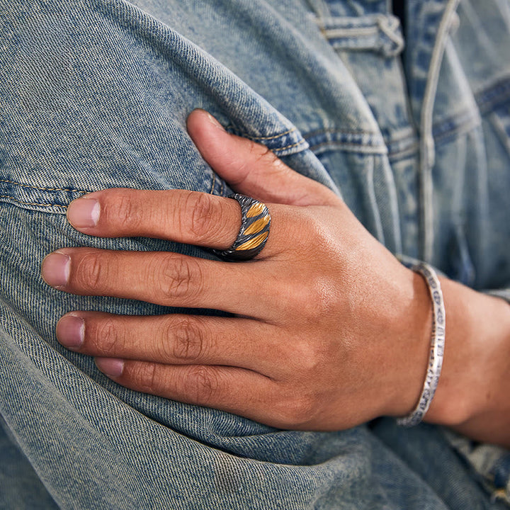 Handcrafted 999 Silver Ember Streak Textured Ring