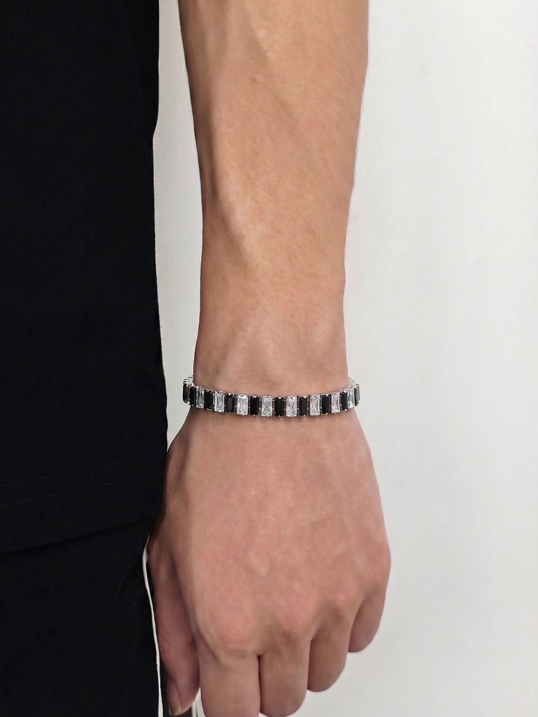Noir Baguette Bracelet
