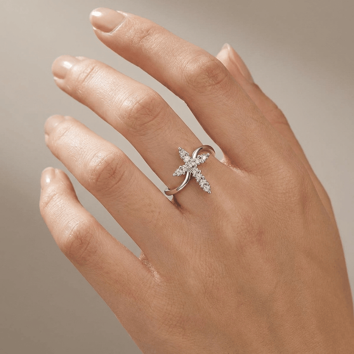 CRYSTAL CROSS RING