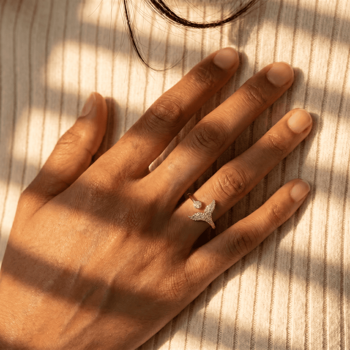 Aurora Tail Ring - (ADJUSTABLE)