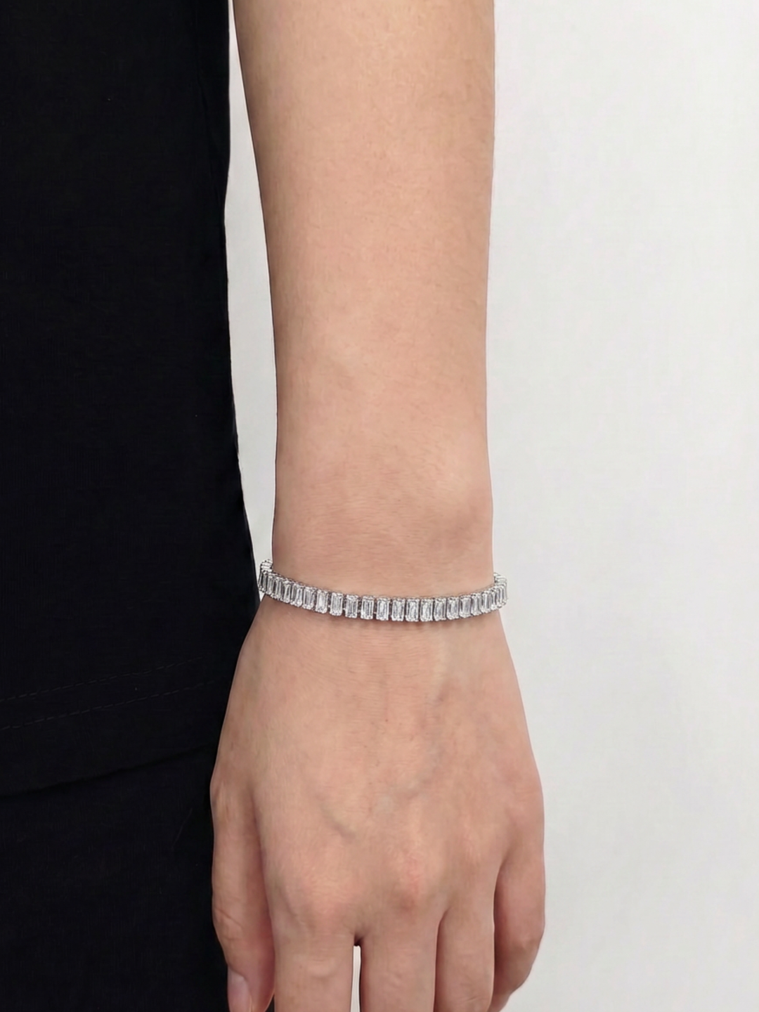 Noir Baguette Bracelet