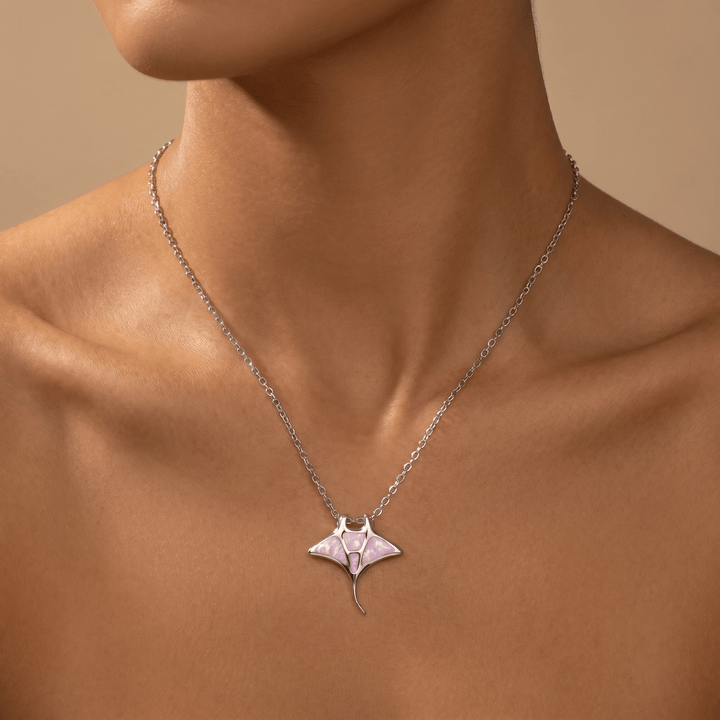 Seafoam Manta Necklace