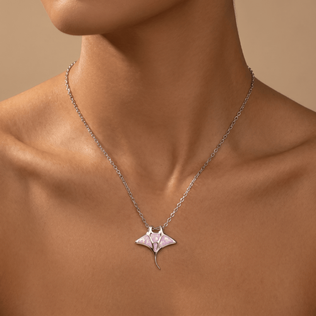 Seafoam Manta Necklace