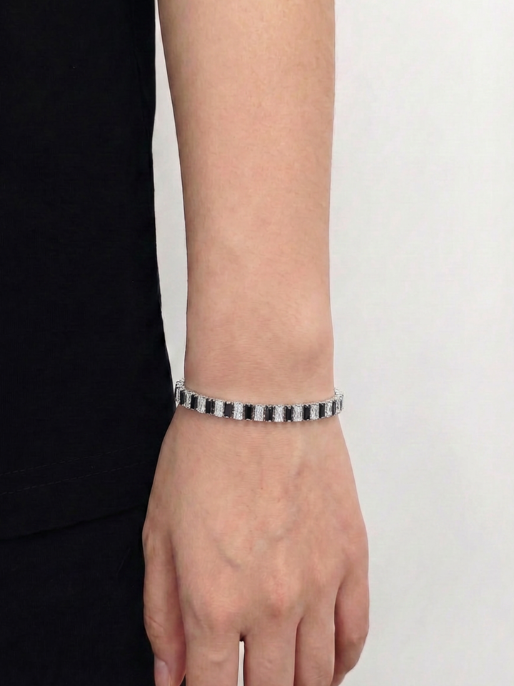 Noir Baguette Bracelet
