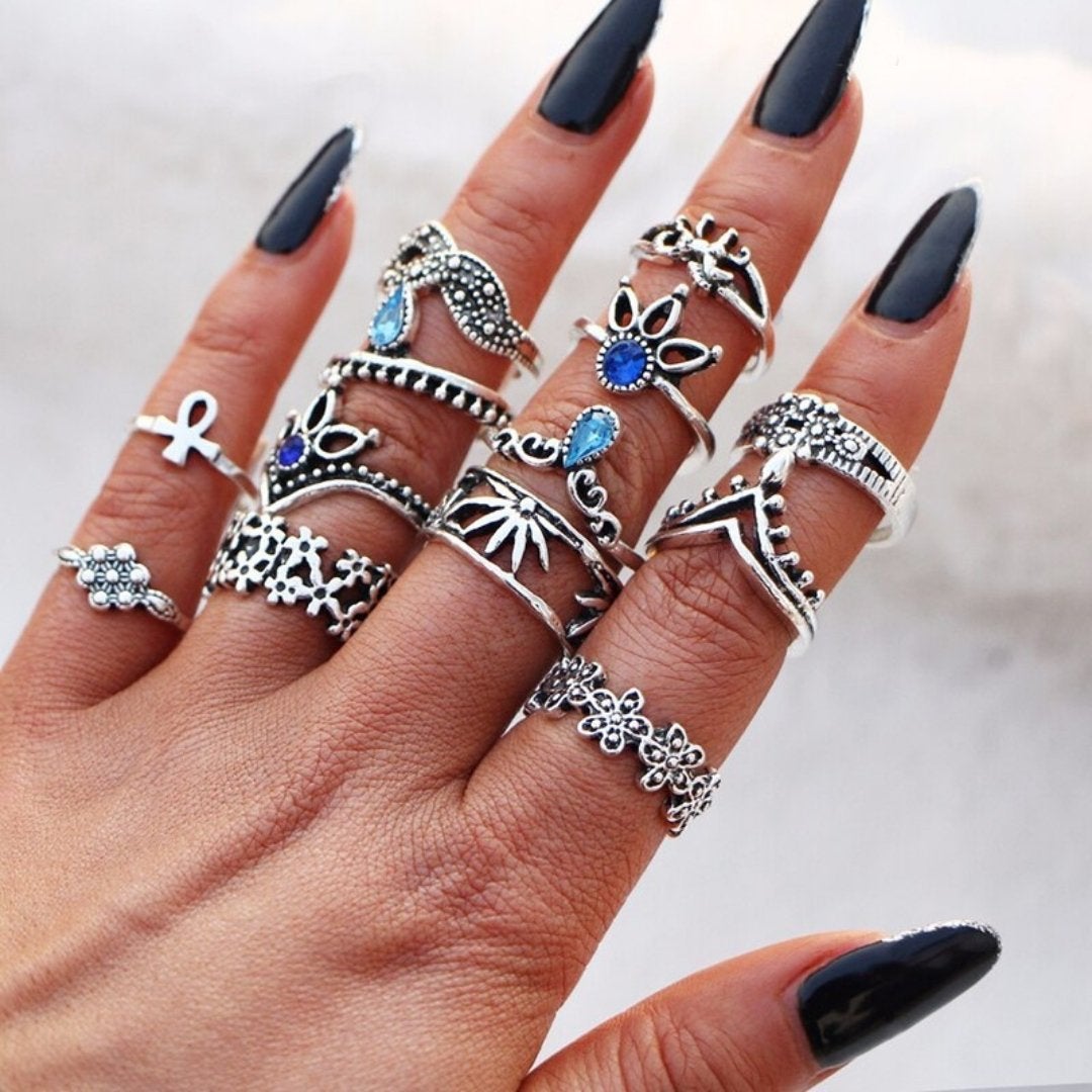 Unique package with 8 to 12 rings