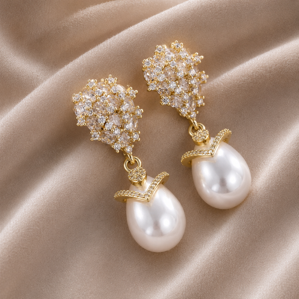 Samantha | Pearl Crown Drops Earring