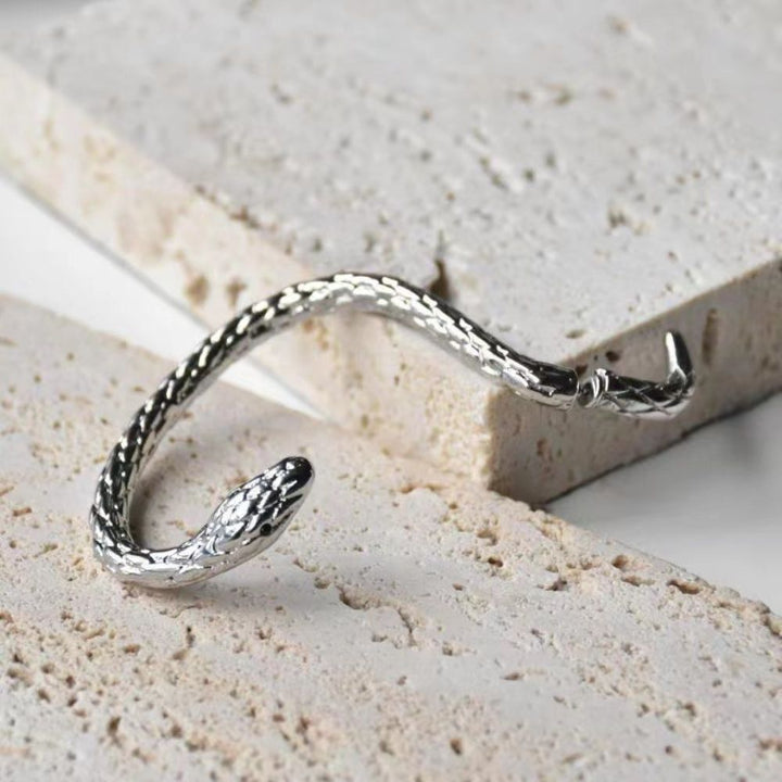 SNAKE EAR CUFF