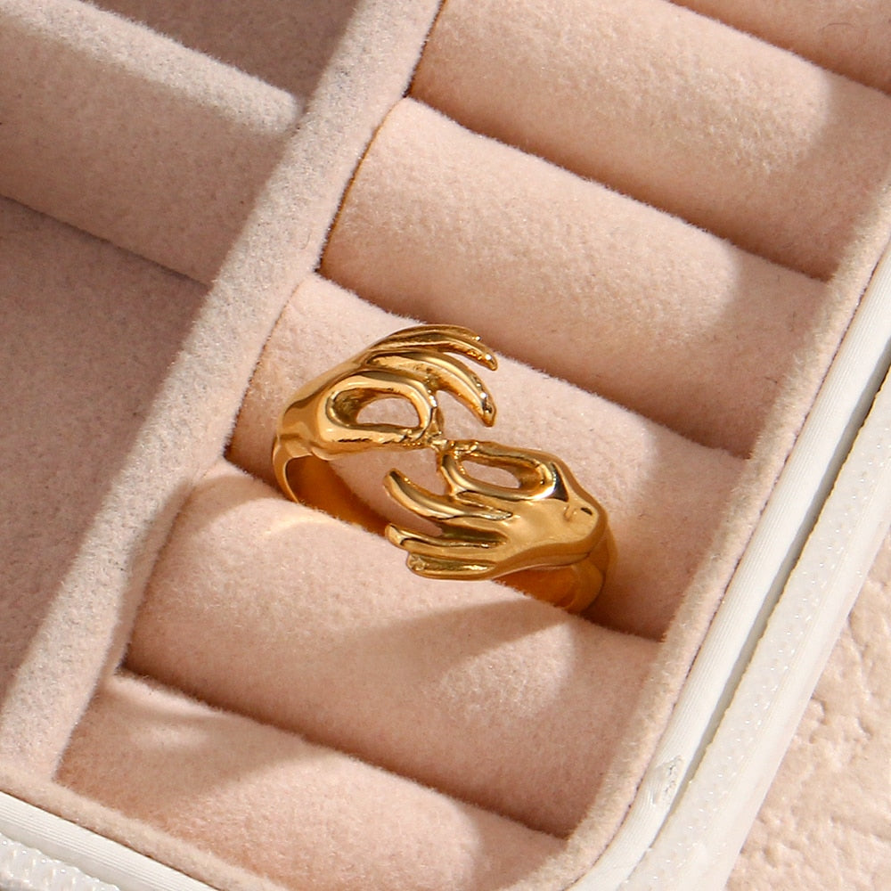 Embrace Ring – A Symbol of Love & Connection