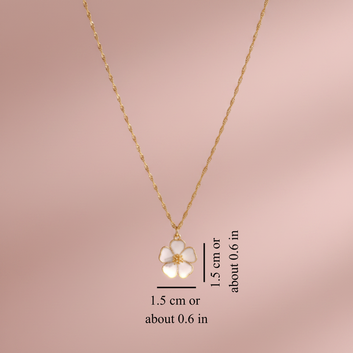 GOLD SAKURA FLOWER NECKLACE