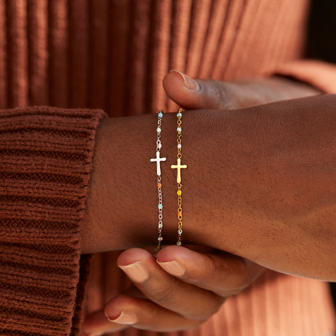 My Small Circle Of Female Friends Cross Bracelet