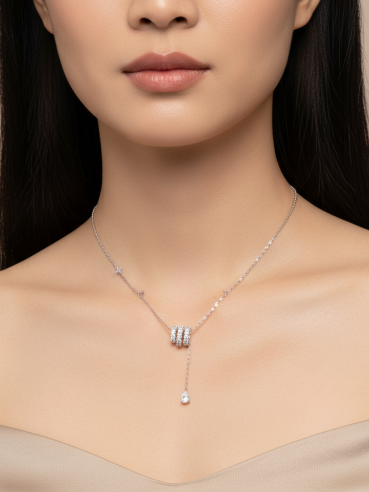 Aurélie Twist Necklace