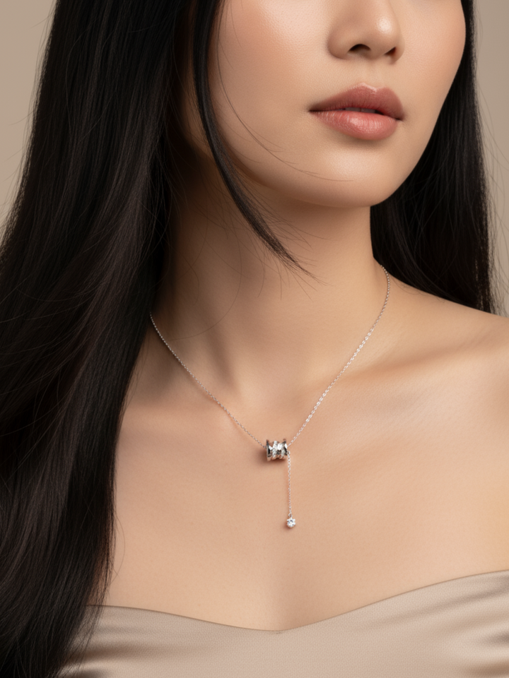 Ava Twist Necklace