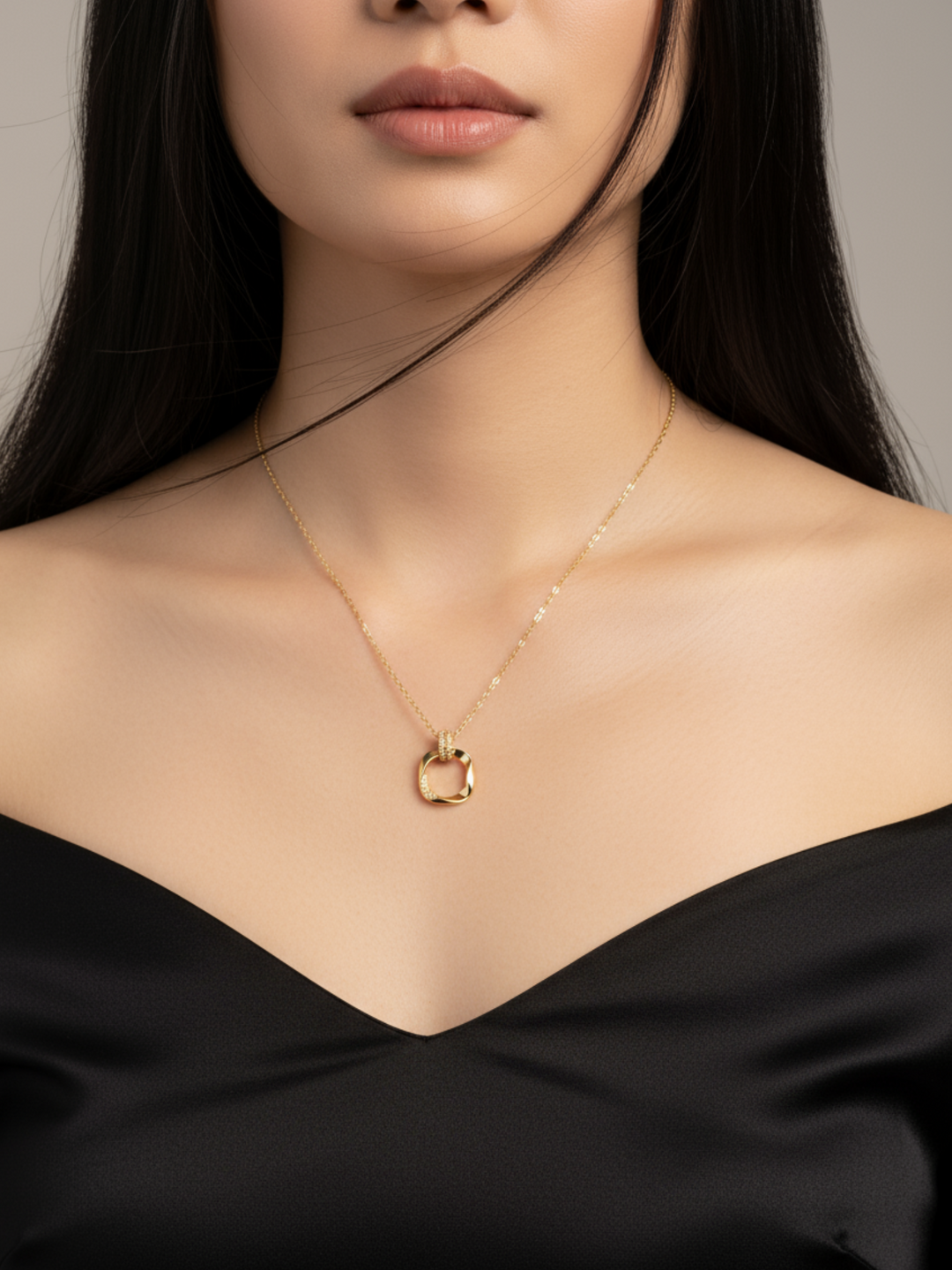 Celine Loop Necklace