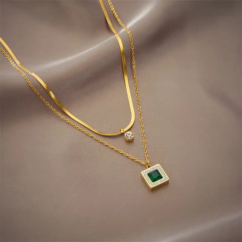 Cäcilie | Necklace | Emerald