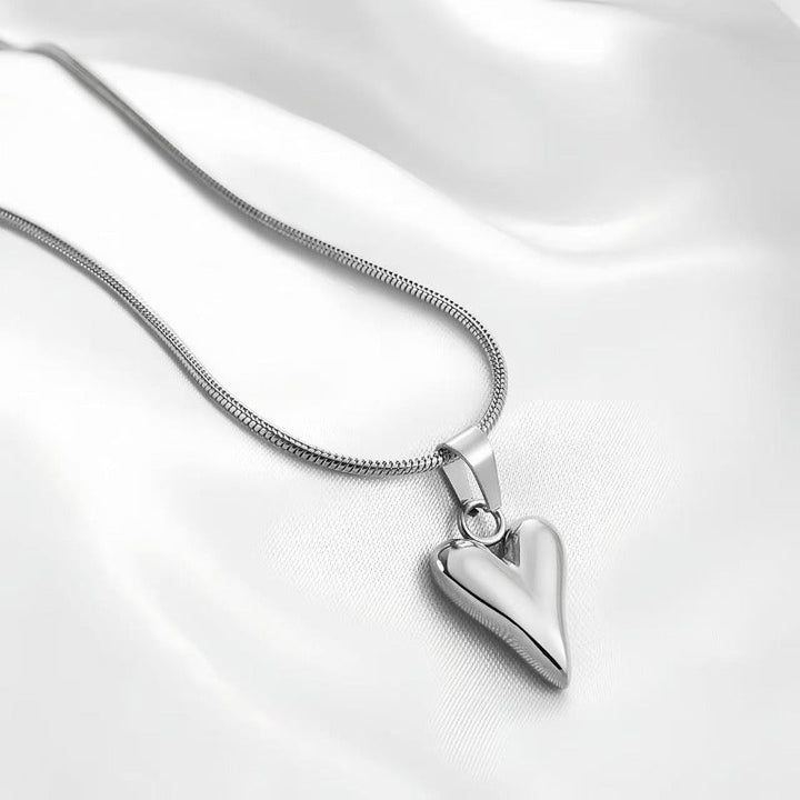 Elegant Sculpted Heart Necklace