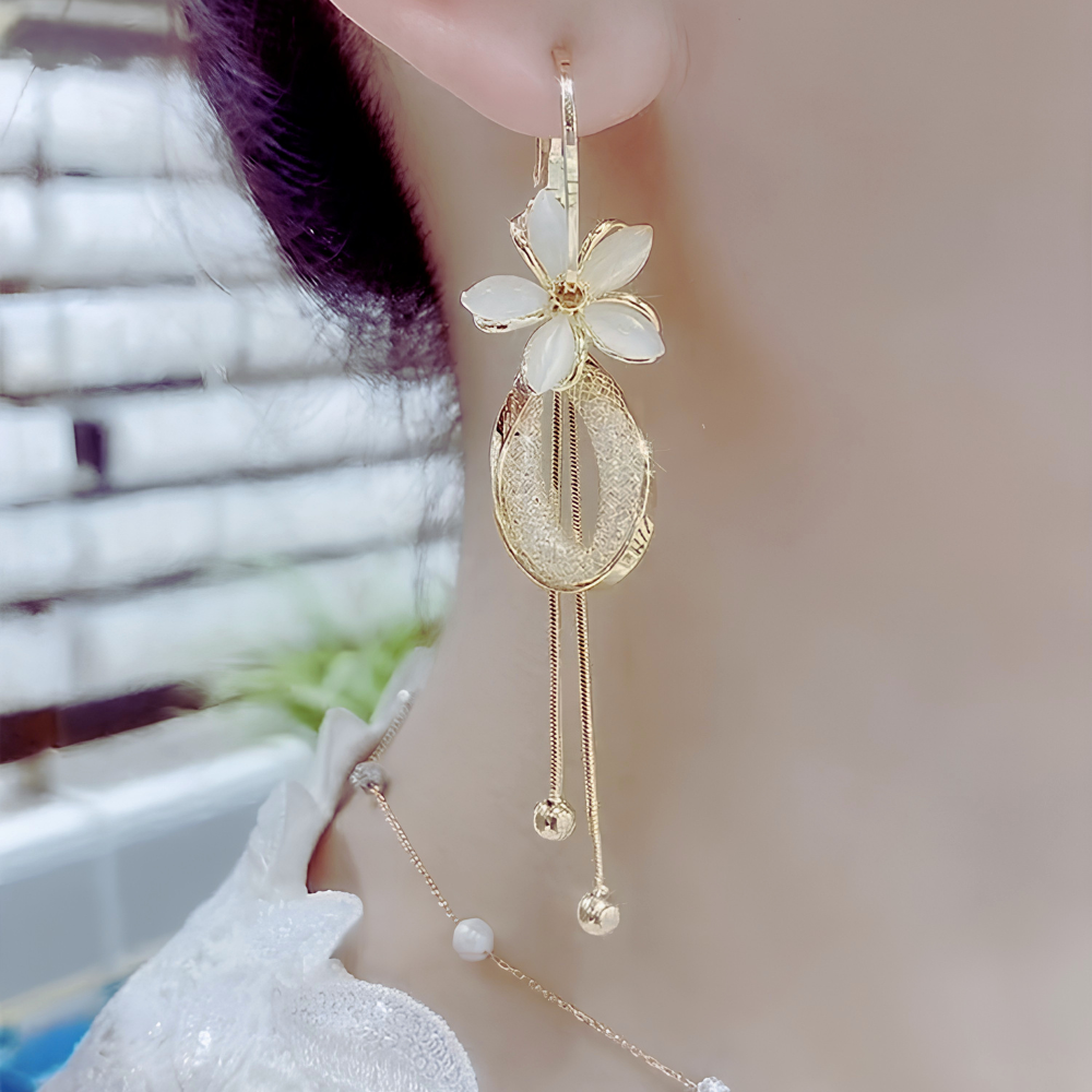 GOLD FLOWER TASSEL EARRINGS (PAIR)
