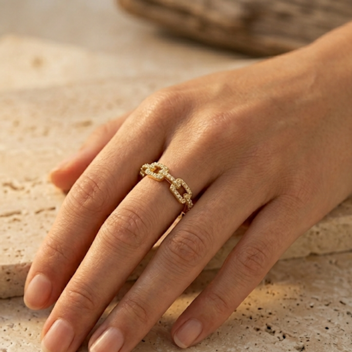 Gia Ring (Adjustable)