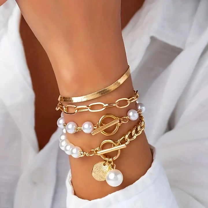 Stylish 4-piece gold bracelet set
