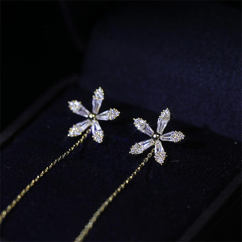 Shiny Diamond Flower Earrings