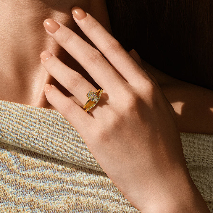 Oval Solitaire Ring