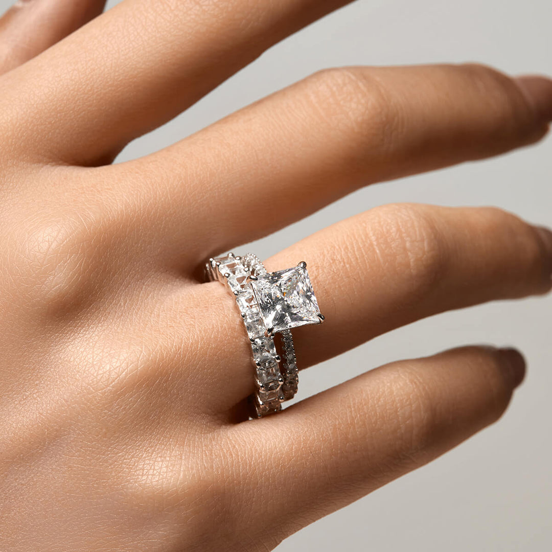 Eve Ring