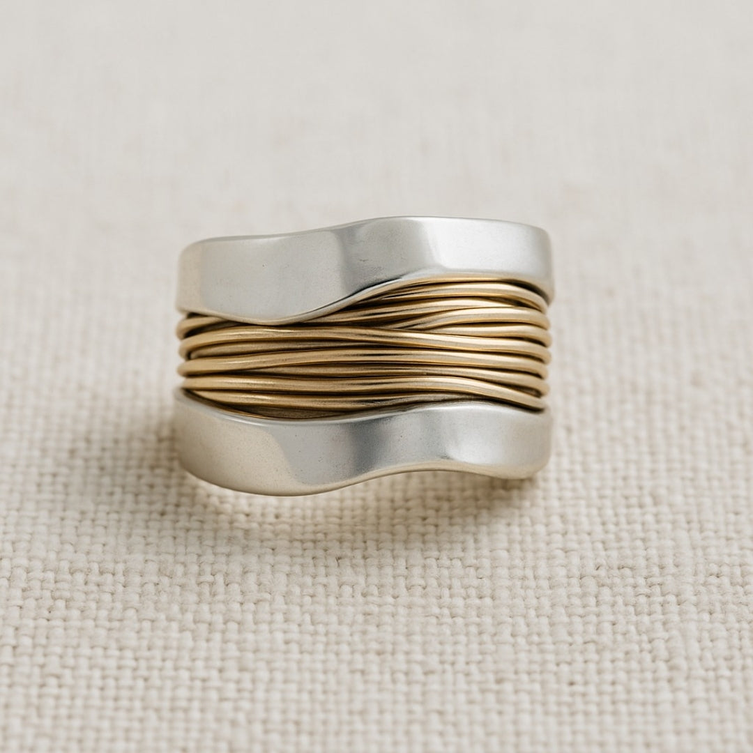 Emery | Silver Golden Threads Ring