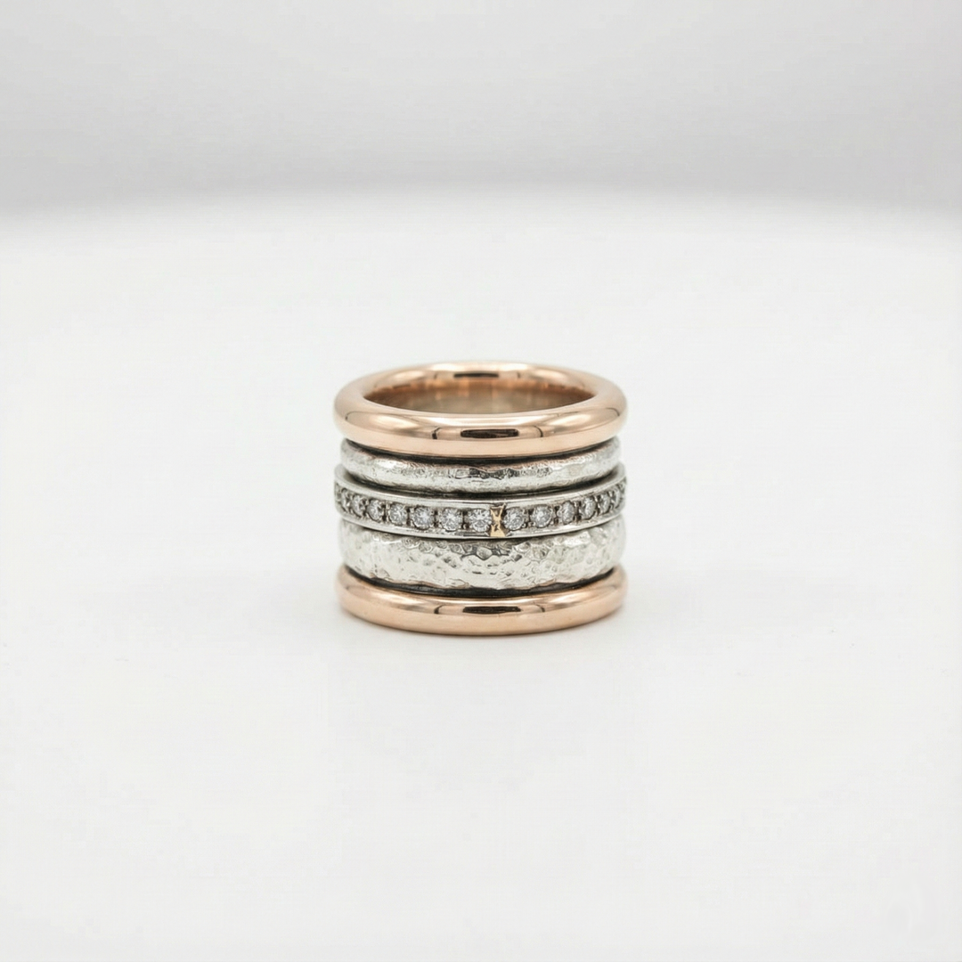 Thick gold vintage-style ring