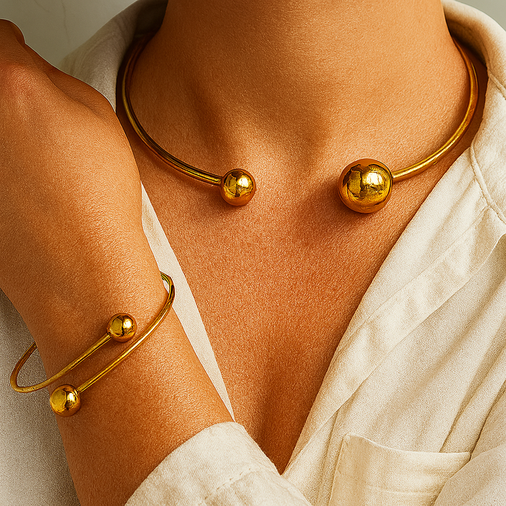 Minimalist Glow Set: Collar Necklace and Cuff Bracelet | Gold