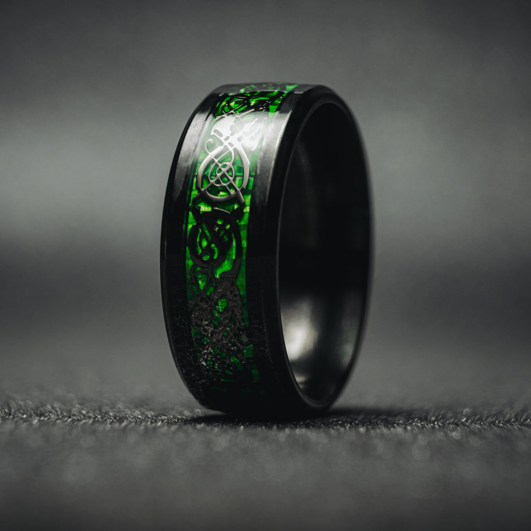 Dragon Ring - Green & Black