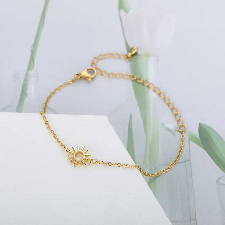 Amorette Dainty Sunbeam Bracelet
