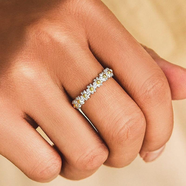 Adjustable Silver Daisy Ring with Hand-Painted Enamel