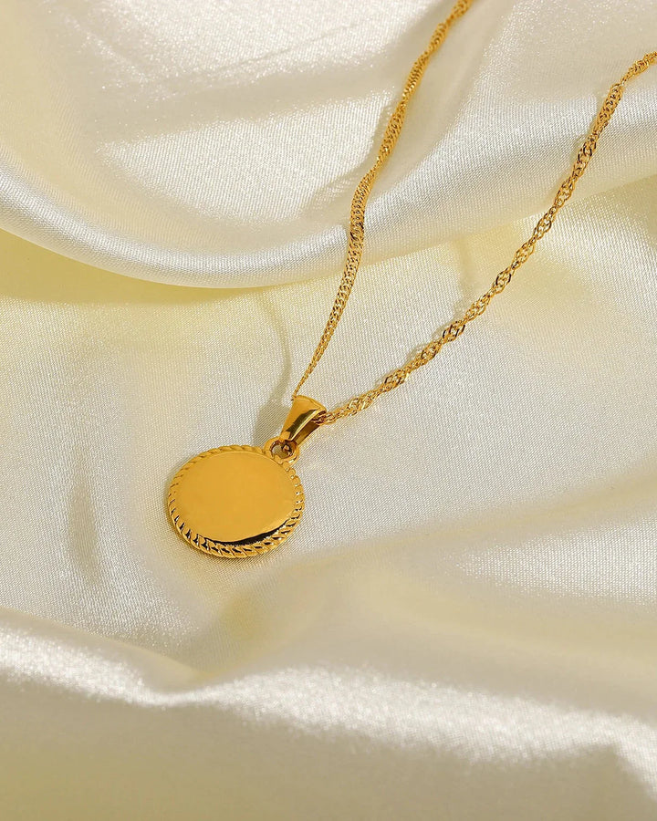 Necklace with Guardian Angel Medal (18-carat gold plated)