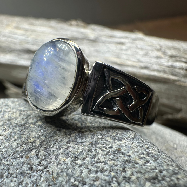 Syra Celtic Knot Ring in Sterling Silver