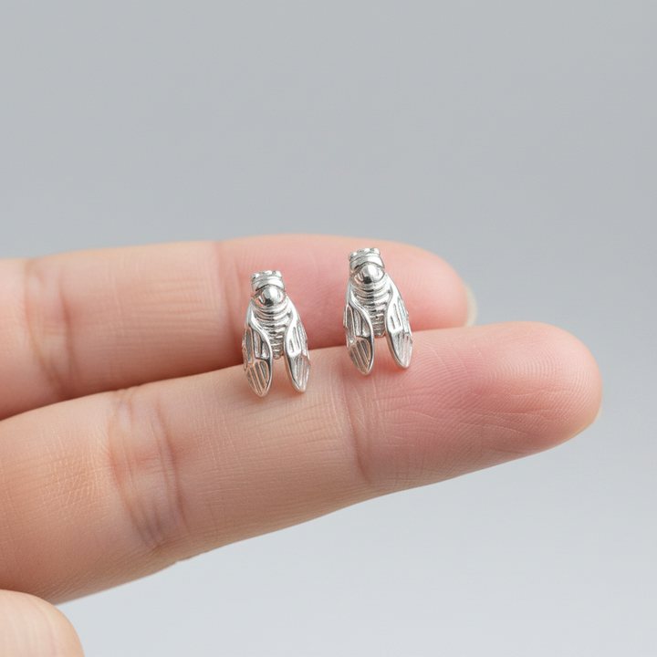 TINY CICADA STUDS (PAIR)