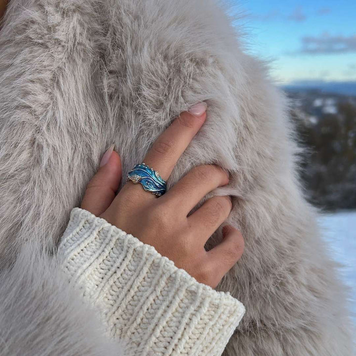 Miralys | Antique Wavy Ring